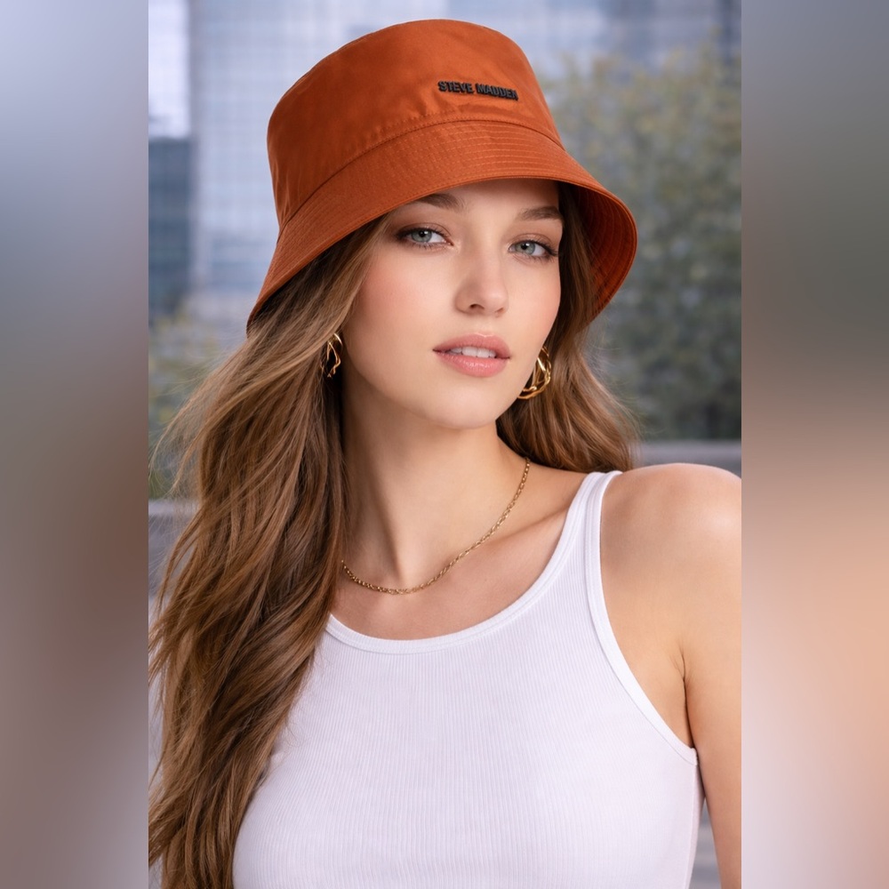 ☀️NWT! Steve Madden Satin Lined Bucket Hat